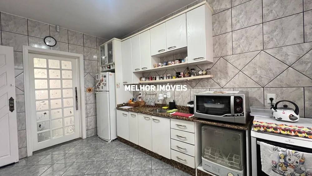 Casa, 3 quartos, 242 m² - Foto 4