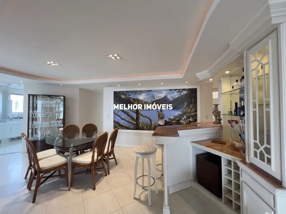 Apartamento, 3 quartos, 194 m² - Foto 2