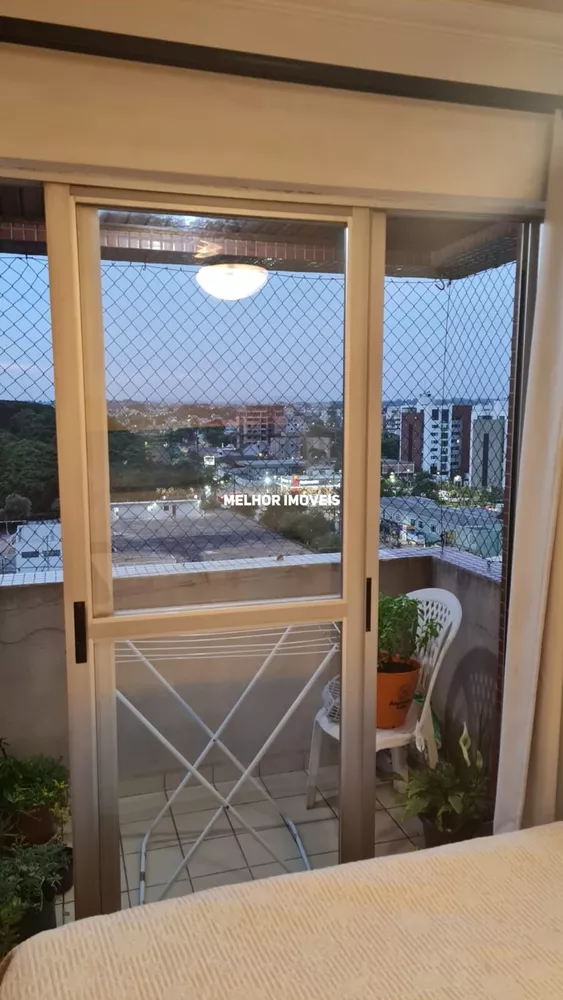 Apartamento à venda com 3 quartos, 70m² - Foto 2