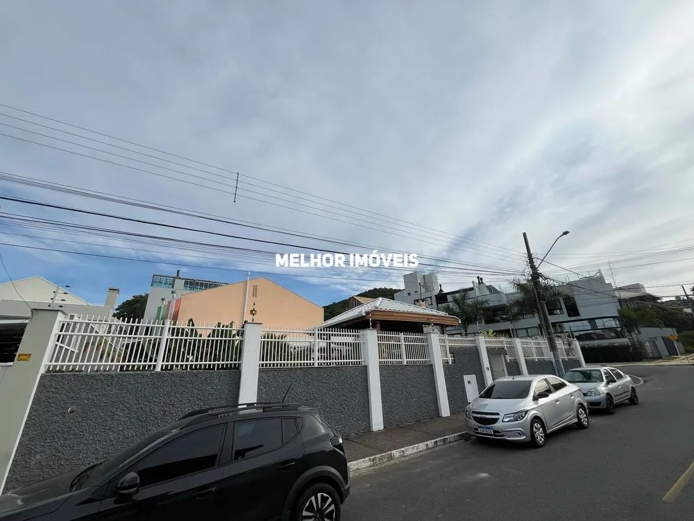 Sobrado, 6 quartos, 401 m² - Foto 2