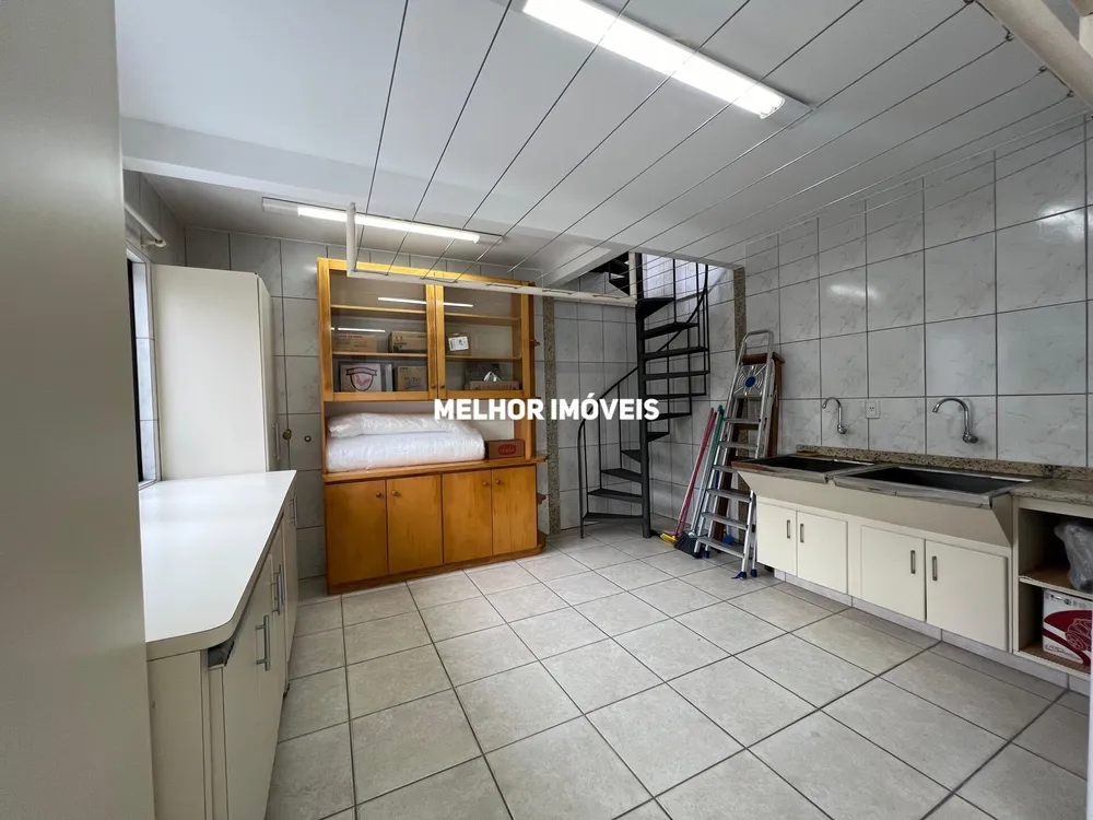 Casa, 5 quartos, 288 m² - Foto 1