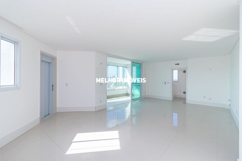 Apartamento à venda com 3 quartos, 121m² - Foto 11