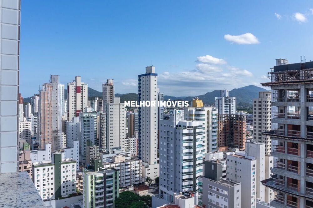 Apartamento à venda com 3 quartos, 121m² - Foto 19
