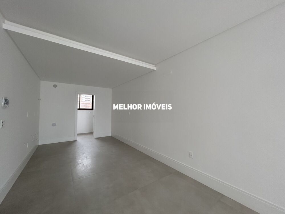 Apartamento para alugar com 4 quartos, 138m² - Foto 7