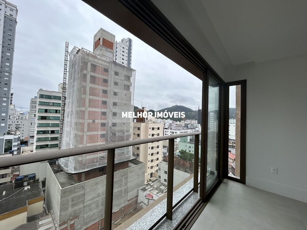 Apartamento para alugar com 4 quartos, 138m² - Foto 6