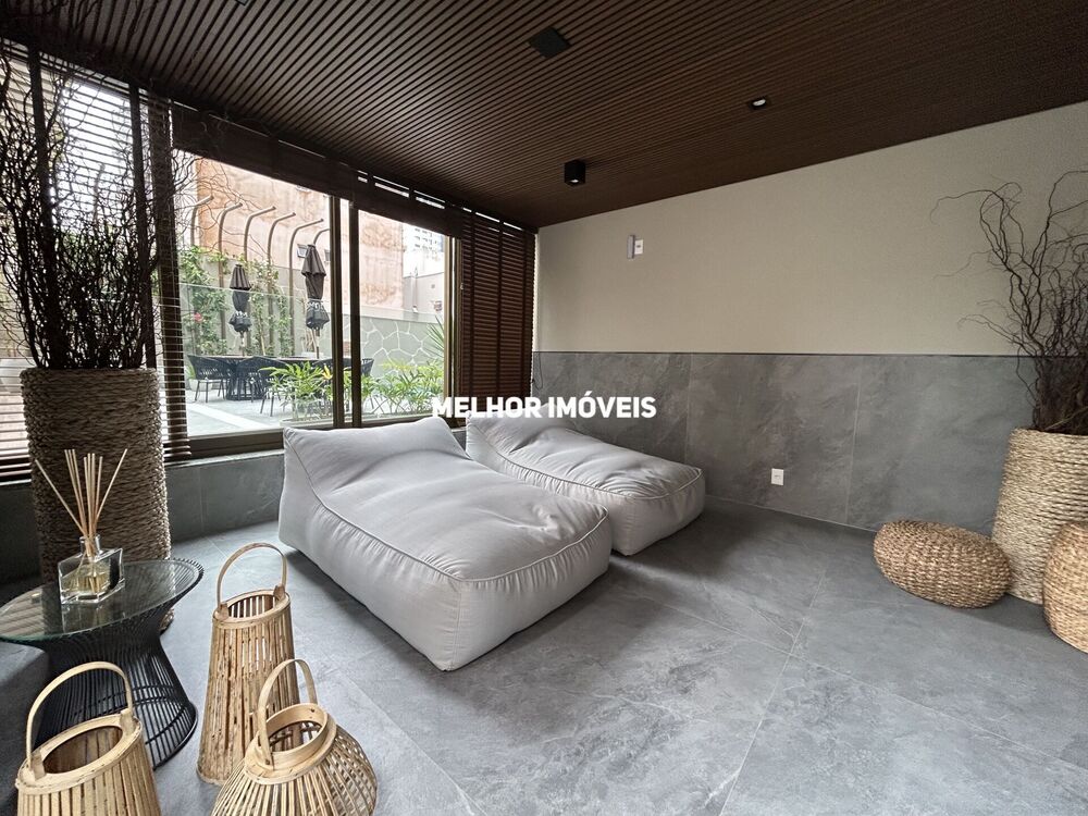 Apartamento para alugar com 4 quartos, 138m² - Foto 2