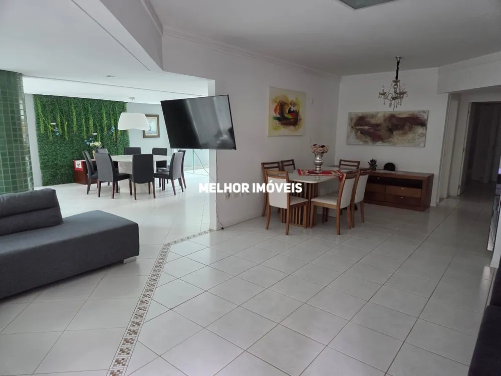 Apartamento, 3 quartos, 240 m² - Foto 1