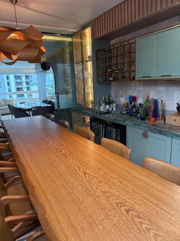 Apartamento, 3 quartos, 145 m² - Foto 1