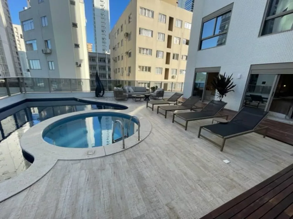 Apartamento à venda com 3 quartos, 399m² - Foto 4