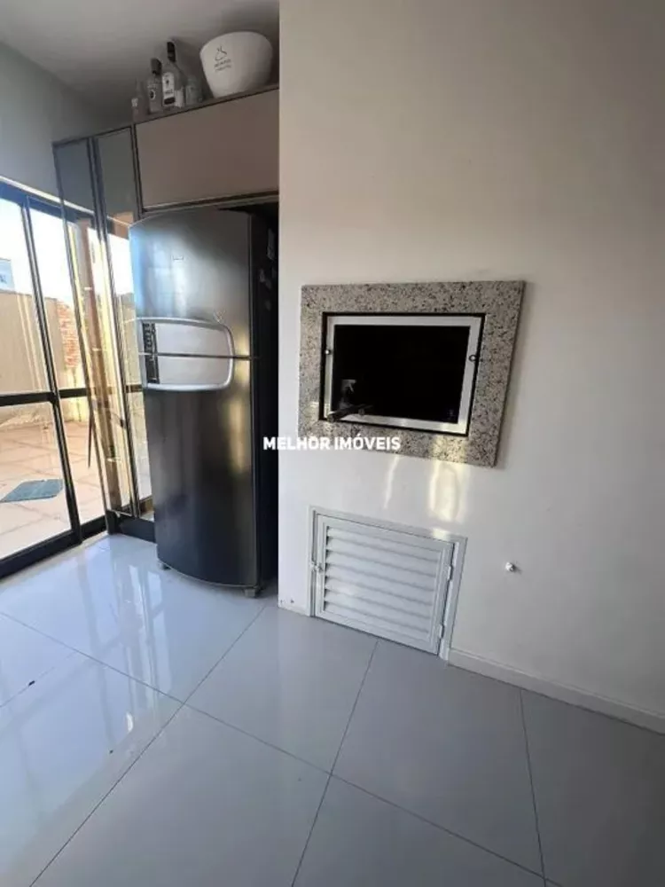 Apartamento para alugar com 2 quartos, 134m² - Foto 1