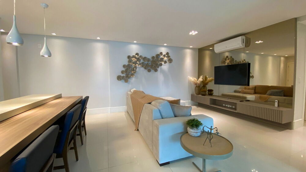 Apartamento à venda com 3 quartos, 199m² - Foto 4