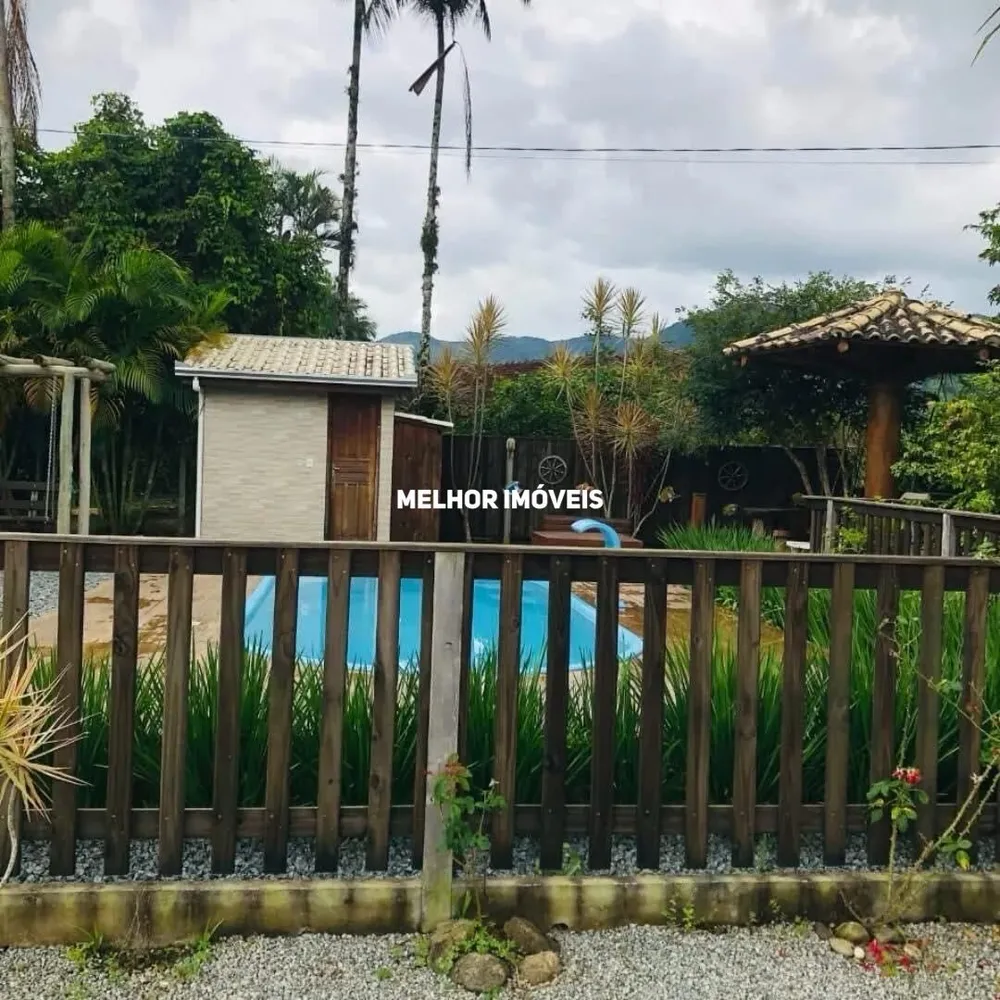 Chácara, 3 quartos, 2640 m² - Foto 1