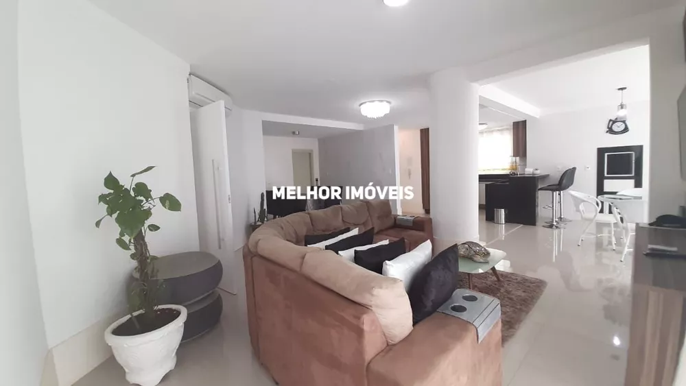 Apartamento à venda com 3 quartos, 131m² - Foto 4