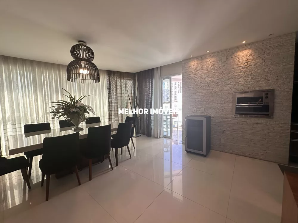 Apartamento à venda com 3 quartos, 151m² - Foto 2