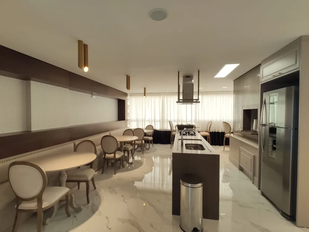Apartamento, 3 quartos, 134 m² - Foto 2