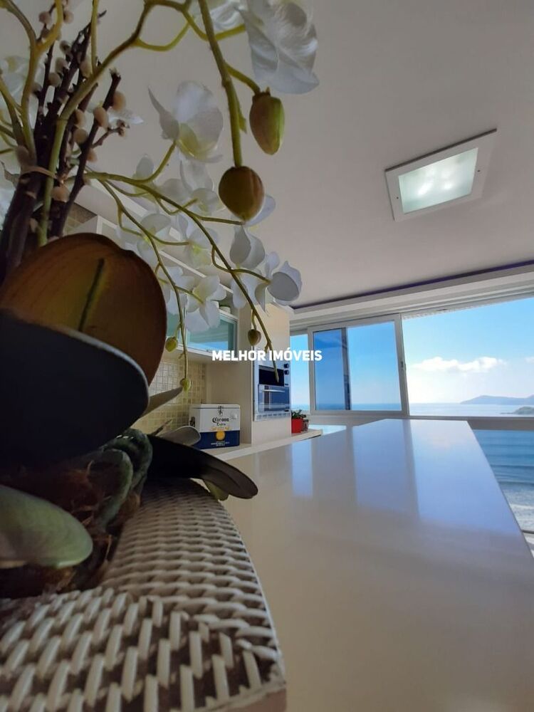 Apartamento, 3 quartos, 220 m² - Foto 2