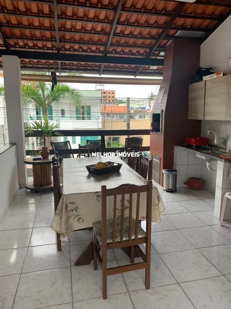 Casa, 8 quartos, 280 m² - Foto 1