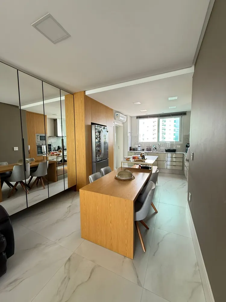 Apartamento, 3 quartos, 151 m² - Foto 2