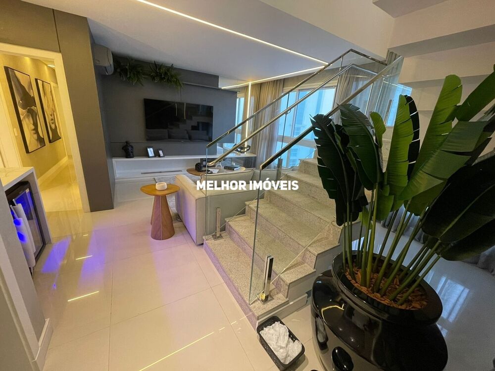 Cobertura à venda com 3 quartos, 240m² - Foto 2
