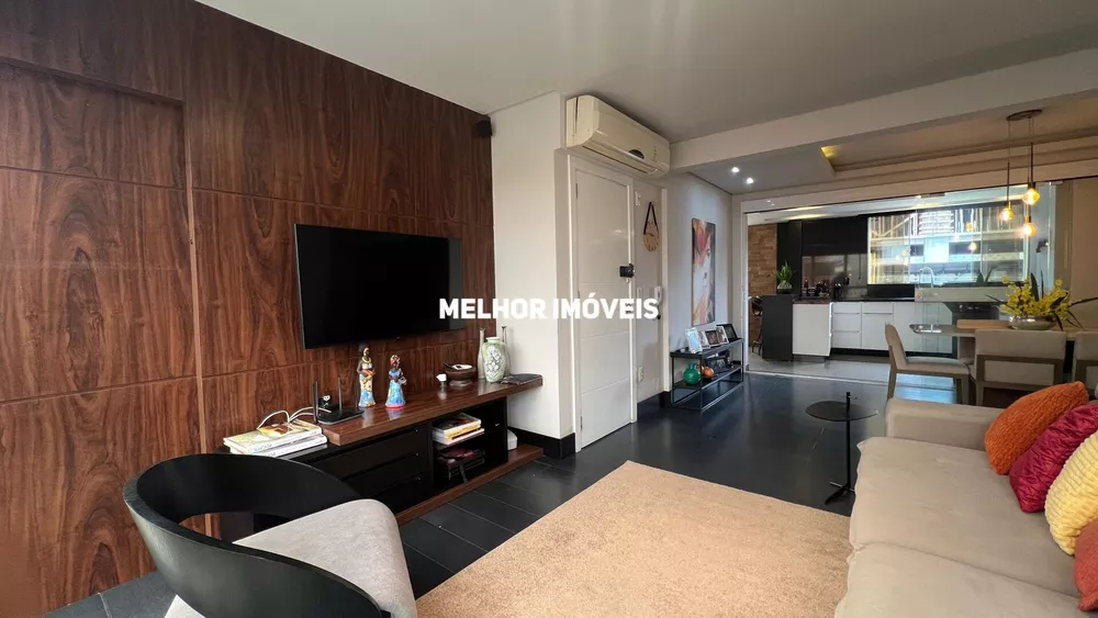 Apartamento à venda com 3 quartos, 209m² - Foto 3