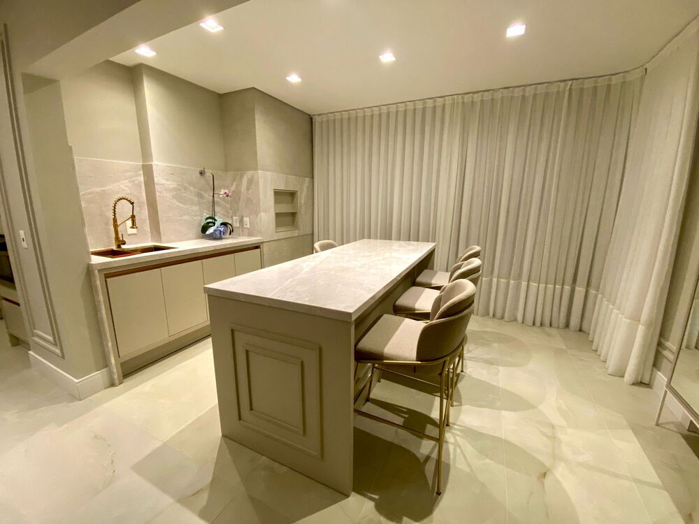 Apartamento à venda com 3 quartos, 130m² - Foto 3