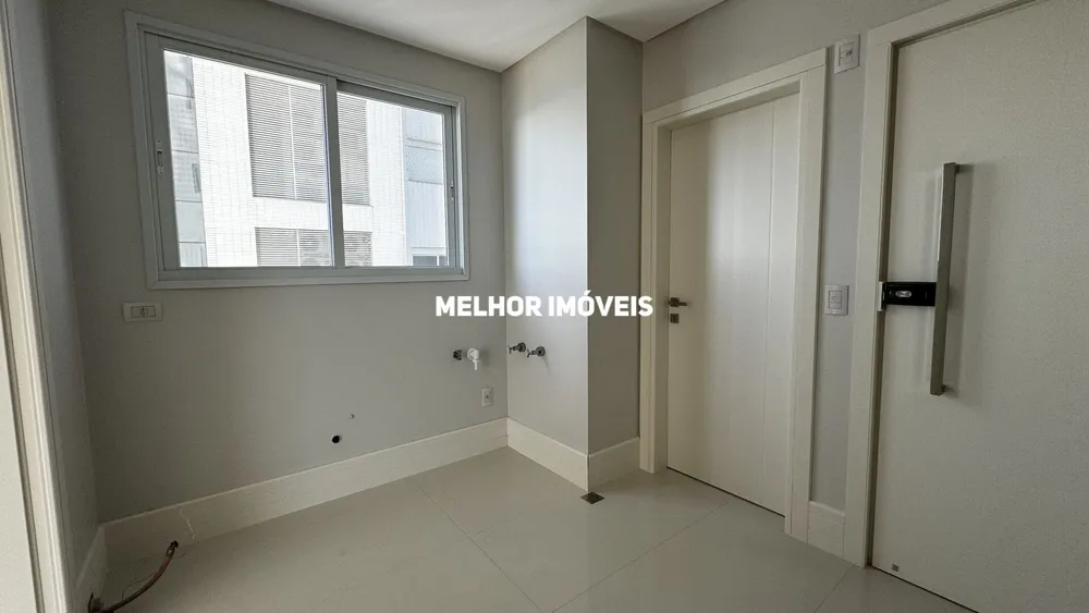 Apartamento, 4 quartos, 237 m² - Foto 2