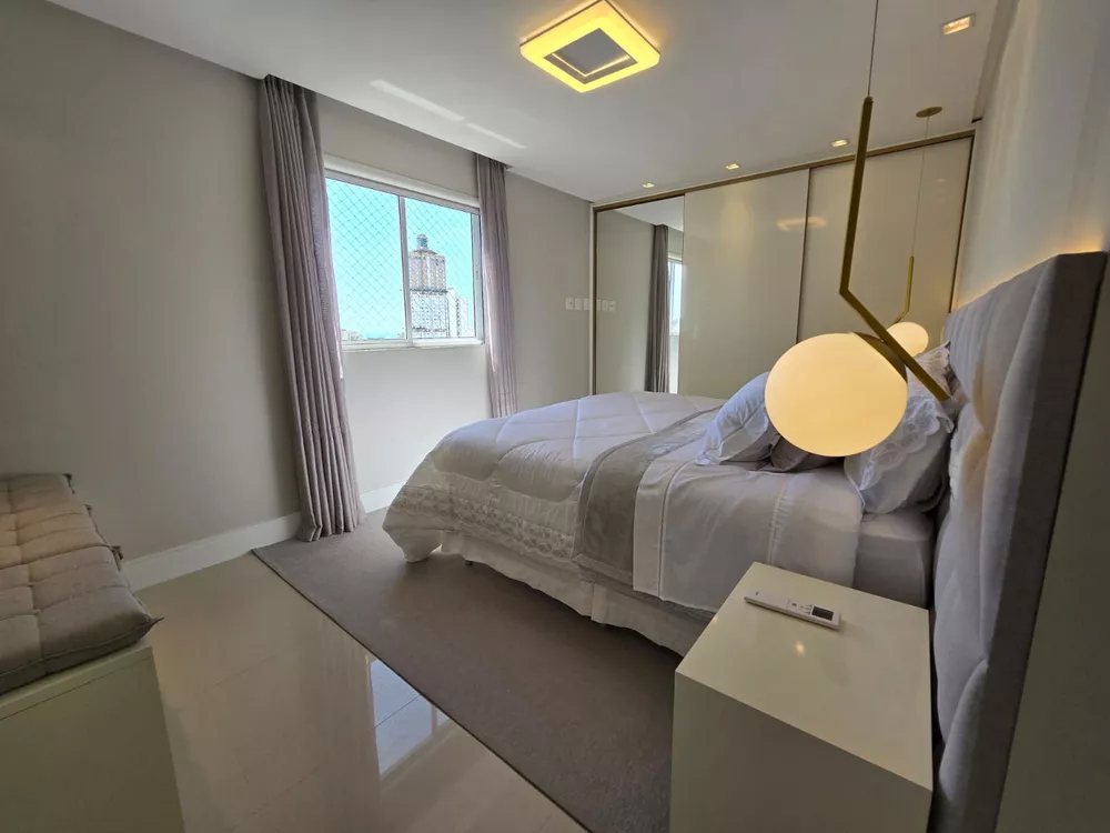 Apartamento à venda com 3 quartos, 136m² - Foto 3