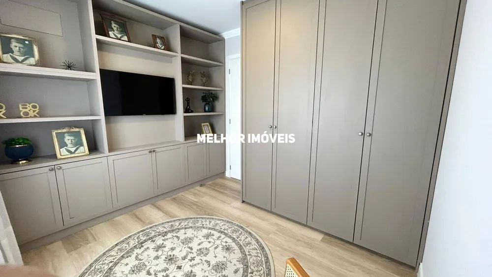 Apartamento, 3 quartos, 209 m² - Foto 2