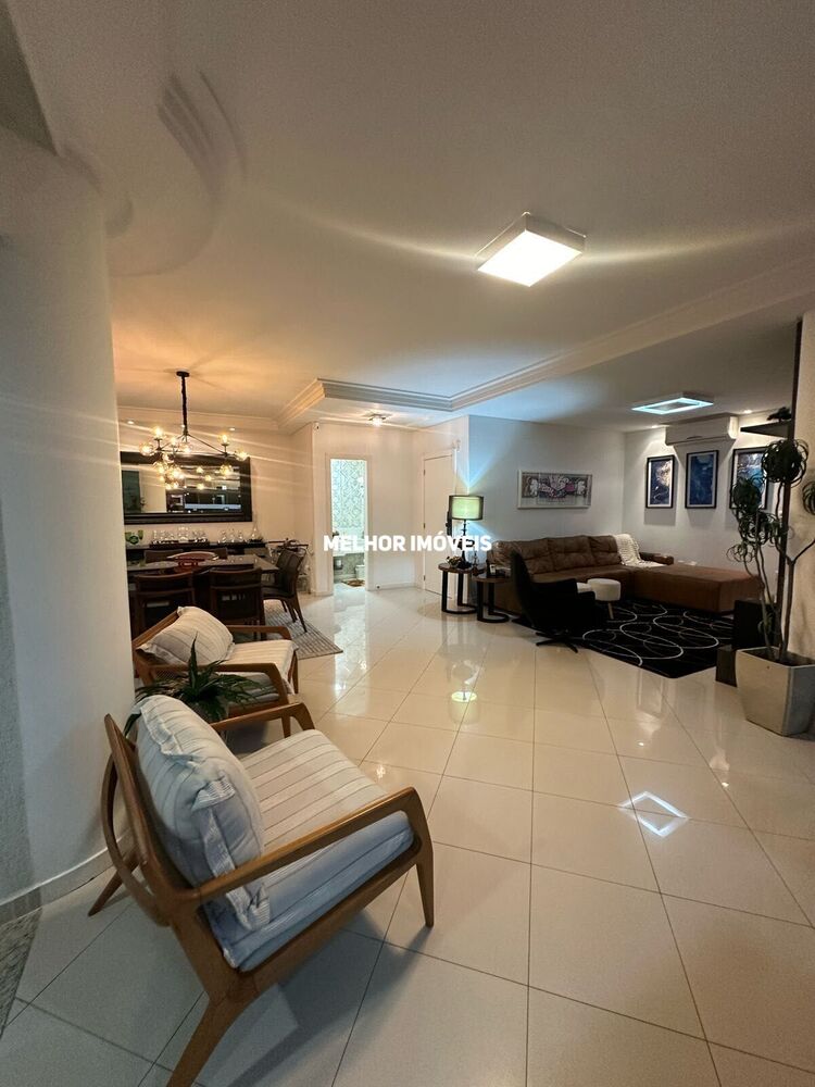 Apartamento à venda com 4 quartos, 196m² - Foto 1