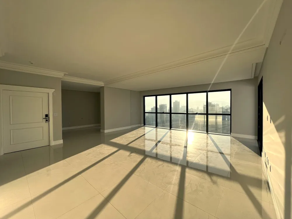 Apartamento, 4 quartos, 183 m² - Foto 1
