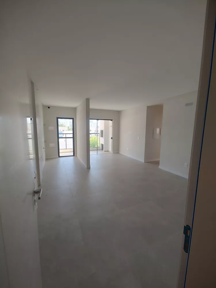 Apartamento à venda com 2 quartos, 98m² - Foto 4