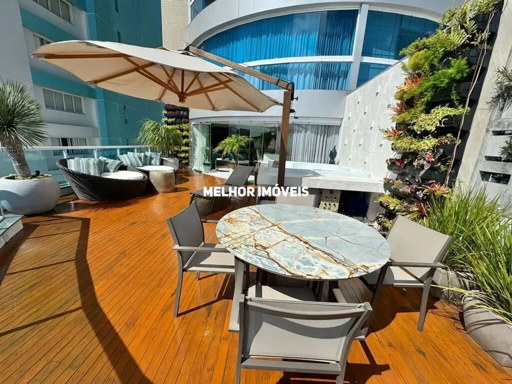 Apartamento, 3 quartos, 220 m² - Foto 1