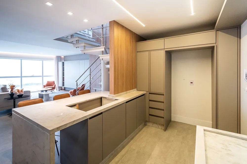 Apartamento, 3 quartos, 328 m² - Foto 1