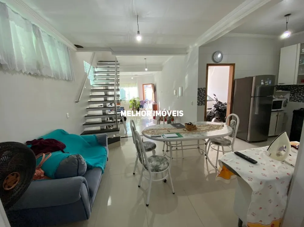Sobrado, 3 quartos, 195 m² - Foto 1