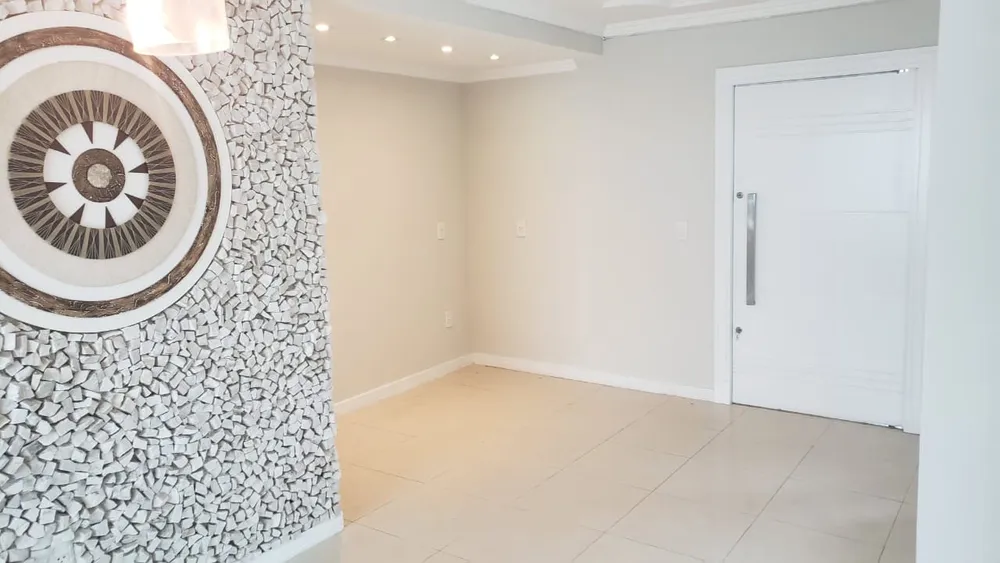 Casa, 5 quartos, 325 m² - Foto 3