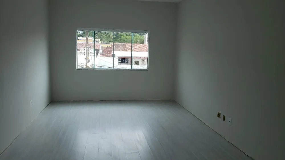 Casa, 5 quartos, 325 m² - Foto 1