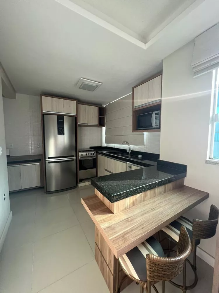 Apartamento à venda com 2 quartos, 78m² - Foto 3