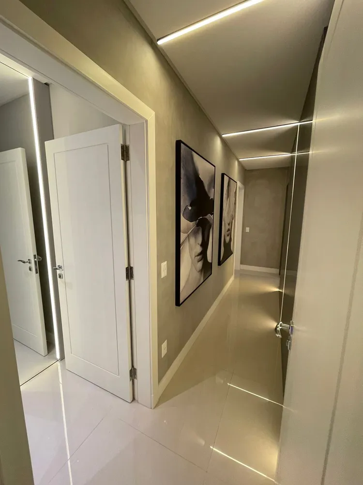 Cobertura, 3 quartos, 240 m² - Foto 2