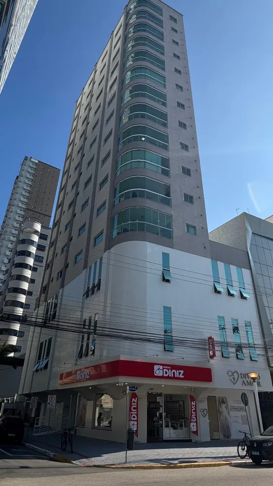 Apartamento, 3 quartos, 121 m² - Foto 2