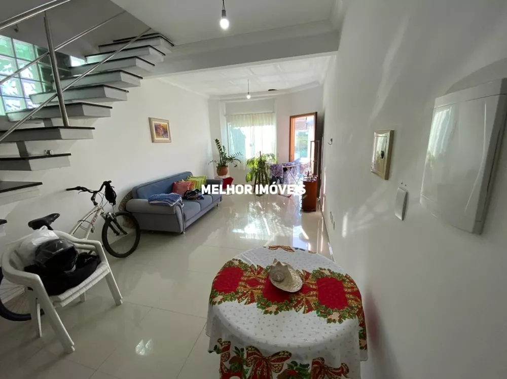 Sobrado à venda com 3 quartos, 195m² - Foto 3