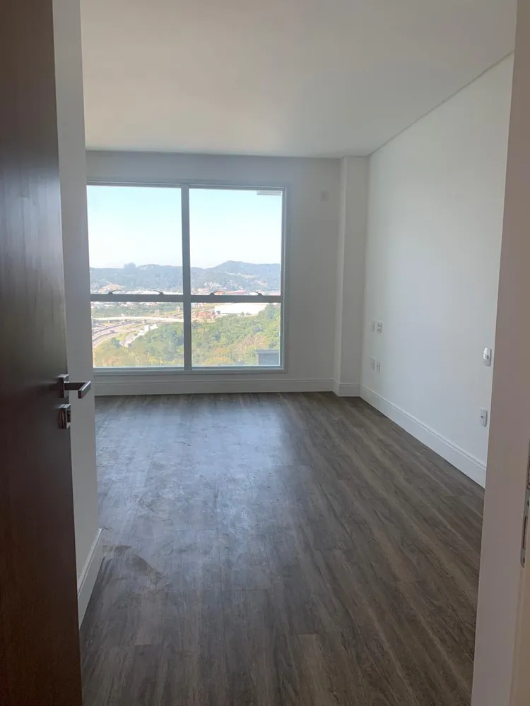 Apartamento, 3 quartos, 187 m² - Foto 2