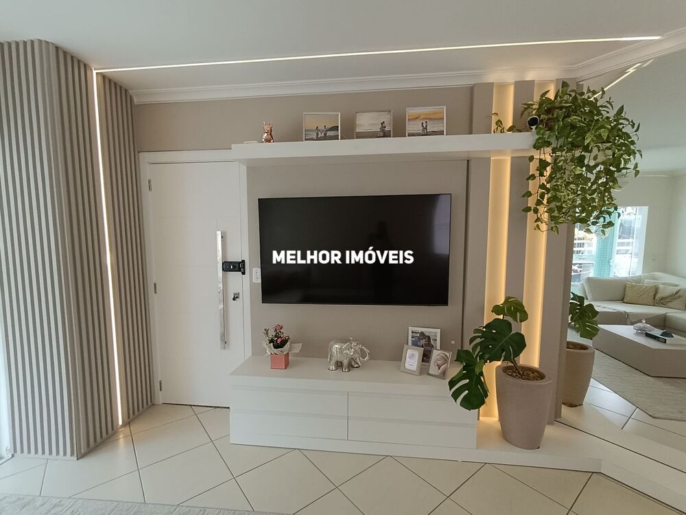 Apartamento à venda com 3 quartos, 248m² - Foto 2