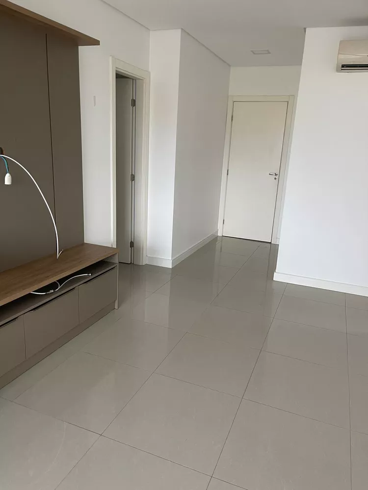 Apartamento à venda com 3 quartos, 90m² - Foto 3