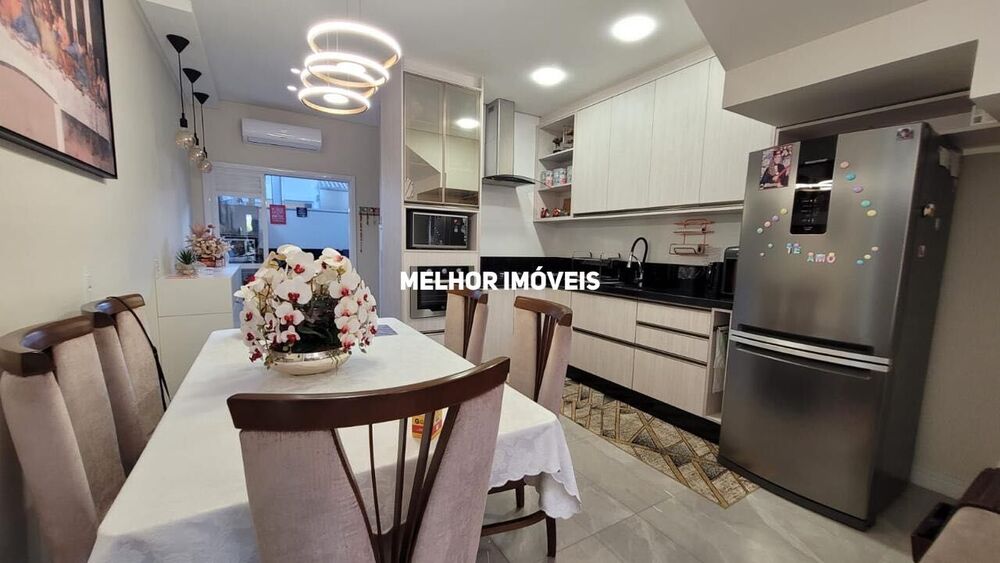 Sobrado à venda com 2 quartos, 95m² - Foto 3