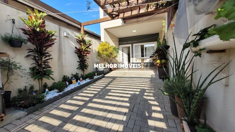 Sobrado à venda com 2 quartos, 95m² - Foto 1