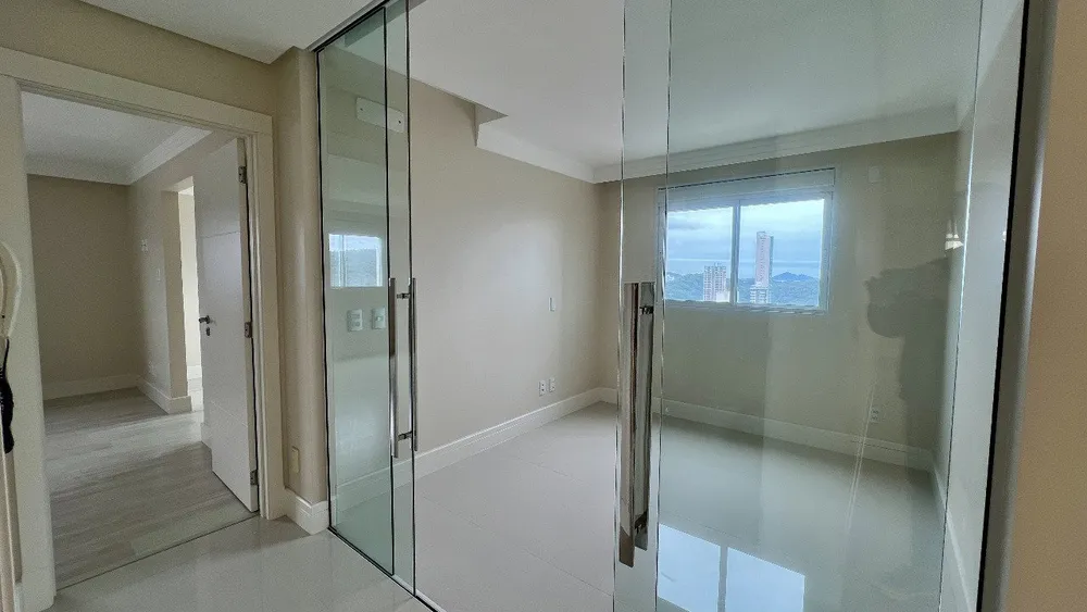 Apartamento, 4 quartos, 228 m² - Foto 1