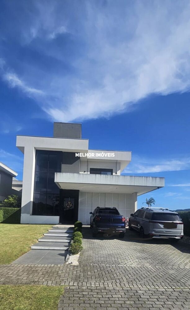 Casa à venda com 4 quartos, 461m² - Foto 1