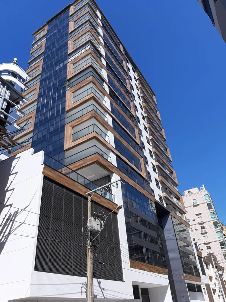 Apartamento, 4 quartos, 213 m² - Foto 2