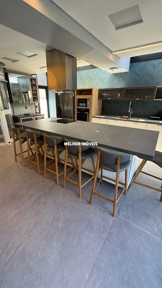 Casa, 3 quartos, 315 m² - Foto 2