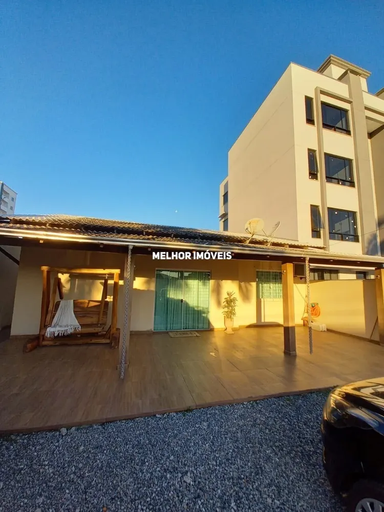Casa, 4 quartos, 260 m² - Foto 2